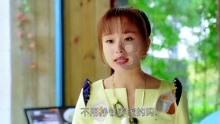 女孩清洁音乐室